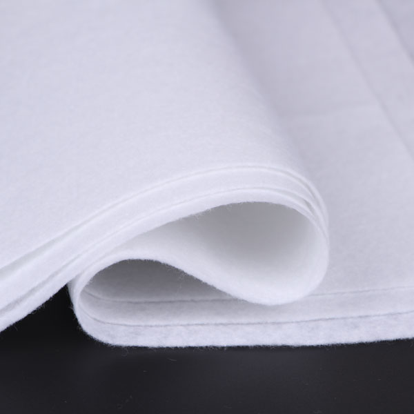 經過丙綸針刺無紡布打樣后，他果斷的選擇了智成纖維