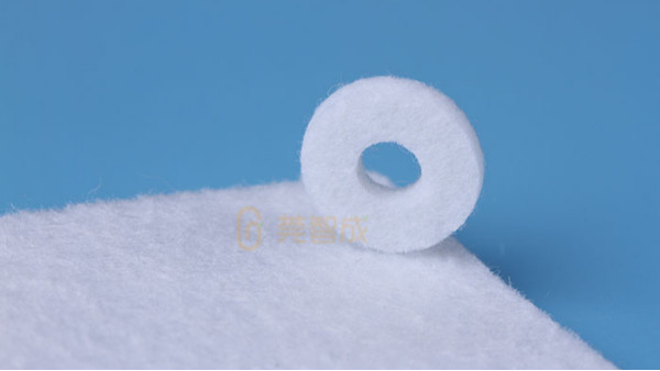 選擇什么樣的煙嘴過濾棉廠家才更符合心意