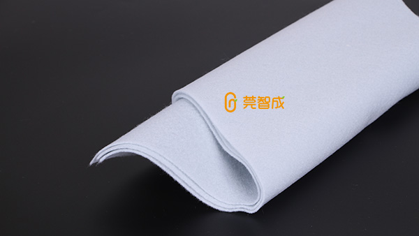 定制隔熱針刺無紡布時(shí)要注意什么？