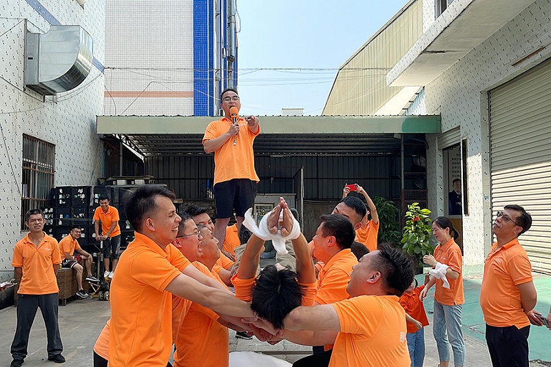 智成纖維十周年廠慶暨第八屆運(yùn)動會