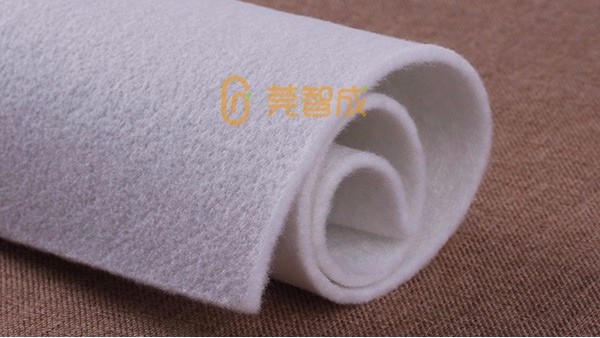 復合針刺無紡布厚度不均-從4個方面入手