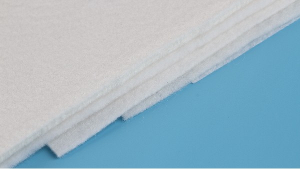 無紡布產(chǎn)量及市場現(xiàn)狀 無紡布行業(yè)重點(diǎn)企業(yè)經(jīng)營狀況